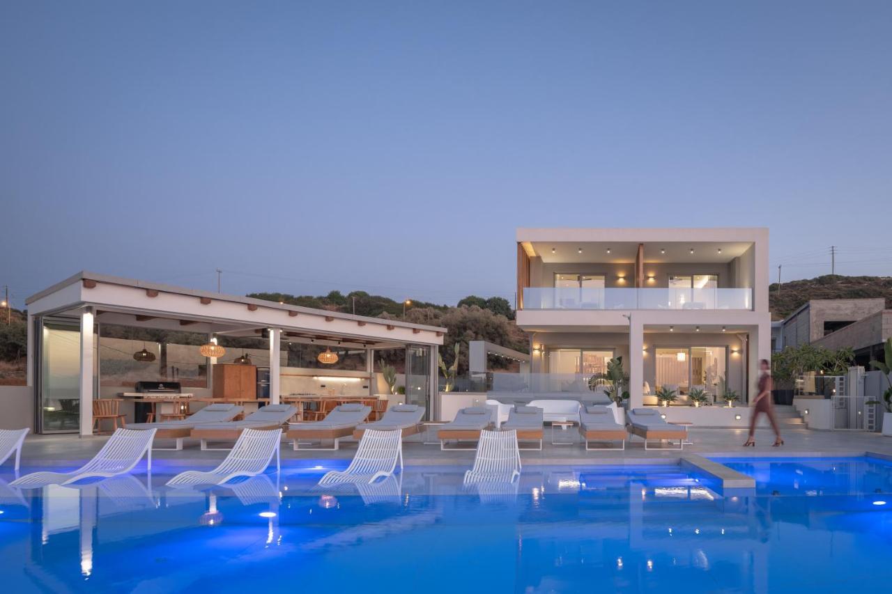 Hermes Grand Luxury Beachfront Villa & Spa, By Thinkvilla Skaleta Esterno foto